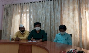 उजनीच्या पाण्यासाठी उद्यापासुन जिल्हाभर उद्रेक पहायला मिळेल : अतुल खुपसे पाटील   * राज्य सरकार सोलापुरकरांचा अंत पाहत आहे 