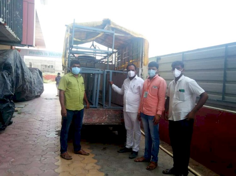 गादेगाव कोविड सेंटरला  अभिजित पाटील यांच्याकडून रुग्णांसाठी  बेडची  मदत!
