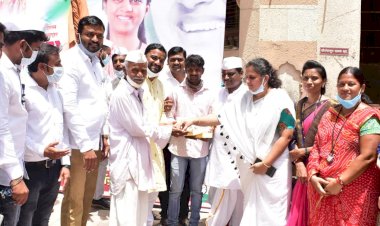 पंढरीत खा.सुप्रियाताई सुळे यांचा वाढदिवस विविध उपक्रमांनी साजरा!