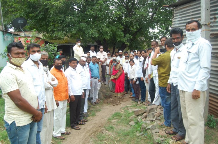 *मराठी पत्रकार संघाची घर तिथे वृक्ष संकल्पनेची सुरुवात* *वृक्षारोपणासाठी कौठाळी गाव घेतले दत्तक *  :* वृक्षसंवर्धनातून पर्यावरण समृद्धीसाठी प्रयत्न*.