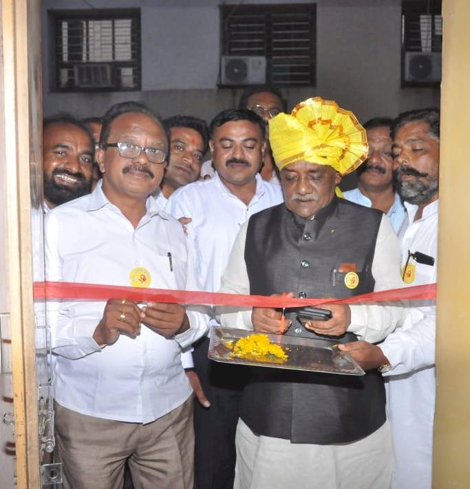 *राष्ट्रीय ओबीसी महासंघ, लातूर कार्यालयाचे उद्घाटन*  *डॉ.बबनराव तायवाडे यांच्या हस्ते उदघाटन, तर अध्यक्षस्थानी ऍड माधव कोळगावे .* 