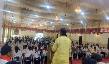 *उस्मानाबाद येथील  मेळाव्यात अनेकांनी केला मनसेत प्रवेश*!