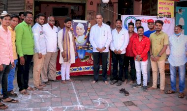 *अक्षय वाडकर मित्रमंडळच्या रक्तदान शिबिरात 78 जणांचे रक्तदान*  *स्व. सुधाकरपंत परिचारक यांच्या जयंतीनिमित्त प्रभाग6मध्ये सेवा सप्ताह सुरू*