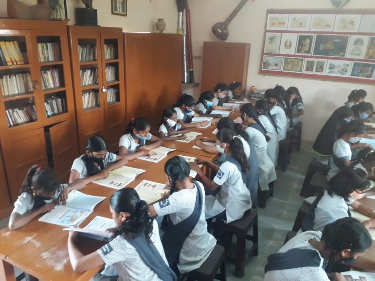 *करकंब येथील रामभाऊ जोशी प्रशालेत वाचन प्रेरणा दिन साजरा*