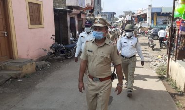 * करकंब पोलीसांचा रूट मार्च*