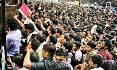 * वाढदिवसाला नाही कमी.... इथे मात्र बेरोजगारांची हमी......*.!   *करकंब परिसरात वाढदिवस साजरा करून मुख्य प्रश्नाला दिली जातेय बगल*  * युवकांनी सावध होण्याची गरज *