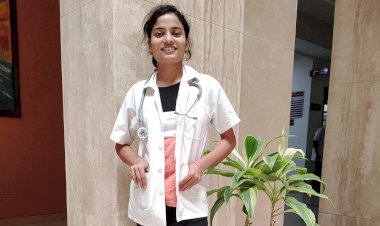 *स्वकष्टातून ध्यास घेतला.... मुलीने घेतली गरुड भरारी......*!  : *बार्डी या ग्रामीण भागातून महिला डॉक्टर होण्याचा धनश्री सुरेश उर्फ भाऊसाहेब अंबुरे हिने मिळविला बहुमान*