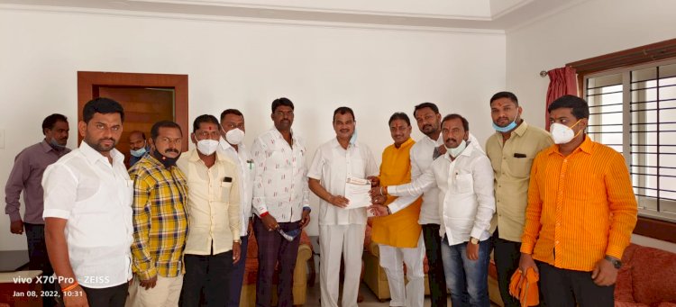 *पंढरीतील वडार समाज भवनासाठी दीड कोटी रुपयांचा निधी मंजूर*  *पंढरीतील नेतेमंडळींनी पालकमंत्र्यांचे मानले आभार*