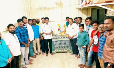 *भाजप युवा मोर्चा व सन्मित्र ग्रुपच्या वतीने समाजसुधारक संत गाडगेबाबा  महाराज यांची जयंती साजरी*