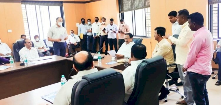 *उजनी कालवा बाधितांना लवकरच मिळणार मोबदला*!  *कल्याण काळे व उजनी कालवा संघर्ष समितीच्य