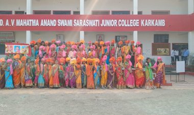 *करकंब येथील रामभाऊजोशी हायस्कूल येथे जागतिक महिला दिन उत्साहाने साजरा*  *स्काऊट गाईड च्या विद्यार्थ्यांनी केले संपूर्ण कार्यक्रमाचे सूत्रसंचालन*