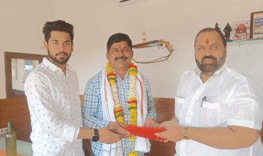 *भारतीय जनता पार्टीच्या सोलापूर जिल्हा सरचिटणीसपदी निवड झाल्याबद्दल उद्योजक अनिल पवार यांचा विशेष सत्कार व सन्मान*