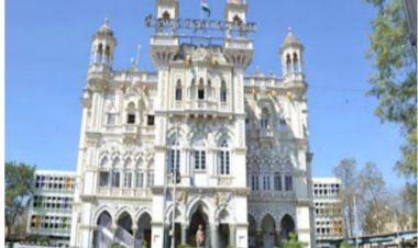 *सोलापुरात महापालिका प्रधानमंत्री आवास योजना कार्यालयात मोठा भ्रष्टाचार ; अशी झाली फसवणूक, नागरिकांनों सावधान*