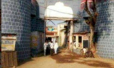 *1 मे ची करकंब ग्रामपंचायतीची ग्रामसभा खुलेआम जनतेतून होणार का.....?*  *नगरपंचायत, विकासाचे मुद्दे व भ्रष्टाचारावरून विरोधकांच्या भूमिकेकडे लक्ष.*  *करकंब ग्रामपंचायतची ग्रामसभा वादळी ठरणार....!*  *ग्रामसभेला अधिकाऱ्यांची दांडी...