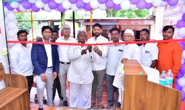 *करकंब येथे डॉ. देवकते बाल रुग्णालयाचे मोठ्या उत्साहात उद्घाटन संपन्न....!*  *करकंब येथे प्रथमच बाल रुग्णालयासाठी अद्ययावत सोई सुविधा उपलब्ध होणार*