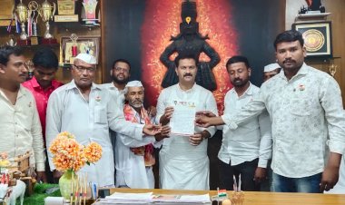 *पंढरपूर तालुक्यातील सर्वच  शेतकरी संघटना  विठ्ठलच्या सत्ता  परिवर्तनासाठी अभिजीत पाटील यांच्या सोबतच*   *विठ्ठलच्या ऊस उत्पादक शेतकर्‍यांसाठी आंदोलनाची वेळ येणार नसल्याची प्रतिक्रिया*