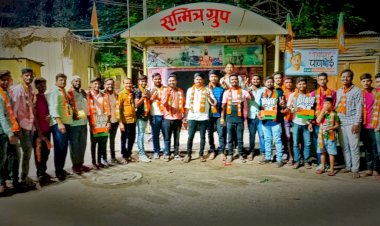 *पंढरीत भारतीय जनता पार्टी युवा मोर्चा तर्फे भाजपाचे सरकार आल्याबद्दल जल्लोष*