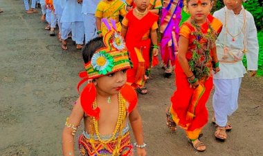 *विठ्ठल नामाच्या गजराने करकंब येथील देशमुख वस्ती जि.प.प्रा.शाळेचा परिसर दुमदुमला*  *- बालगोपालानी काढली आषाढी वारीनिमित्त बाल दिंडी*