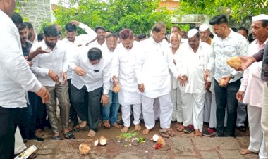 *मेंढापूर येथे जलजीवन मिशन अंतर्गत आमदार बबनदादा शिंदे यांच्या शुभहस्ते पाणीपुरवठा भूमिपूजन समारंभ संपन्न.**विठ्ठल परिवारातील  भालके वगळता सर्व नेते होते उपस्थित *