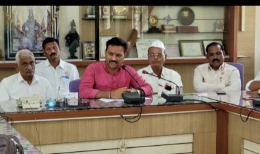 *चेअरमन अभिजीत पाटील यांची वचनपूर्ती*  *विठ्ठलच्या  थकित ऊस बिलाचे वाटप झाले सुरू*  *सहकार शिरोमणीलाही 2500भाव मिळुन देण्यासाठी निवडणूक लढवू*