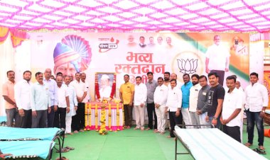 *"रक्तदान करा,जीव वाचवा" या आमदार आवताडेंच्या हाकेला कार्यकर्त्यांची धाव...!*  *९४१ रक्तदात्यांनी केले रक्तदान विविध उपक्रमांनी वाढदिवस उत्साहात साजरा*