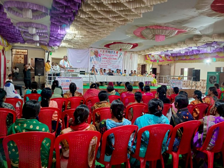 *देशाचे नेते, खा..शरदचंद्र पवार  यांच्या वाढदिवसानिमित्त महिलांनसाठी आर्थिक साक्षरता शिबिर*   * राष्ट्रवादी काँग्रेस पार्टी उद्योग व व्यापार विभागाचे प्रदेशाध्यक्ष नागेशदादा फाटे  यांच्या अध्यक्षतेखाली टेंभुर्णी येथे झाला संपन्न*...