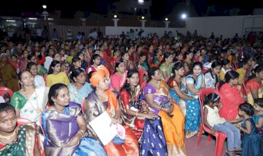 *शिवसेनेच्या महिला दिन कार्यक्रमात महिलांची झुंबड*  *साठे बंधूकडून आदर्श महिलांचा सन्मान*