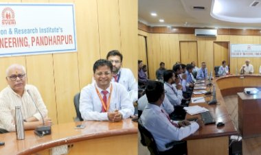                                                                          *स्वेरीतील वाढत्या संशोधनामुळे विद्यार्थ्यांच्या बौद्धिक क्षमतेला चालना                                                                                                        -सचिव डॉ.नरेंद्र शहा*  *स्वेरीला राजीव गांधी सायन्स अँड टेक्नॉलॉजी कमिशनचे सचिव डॉ. शहा यांची भेट*