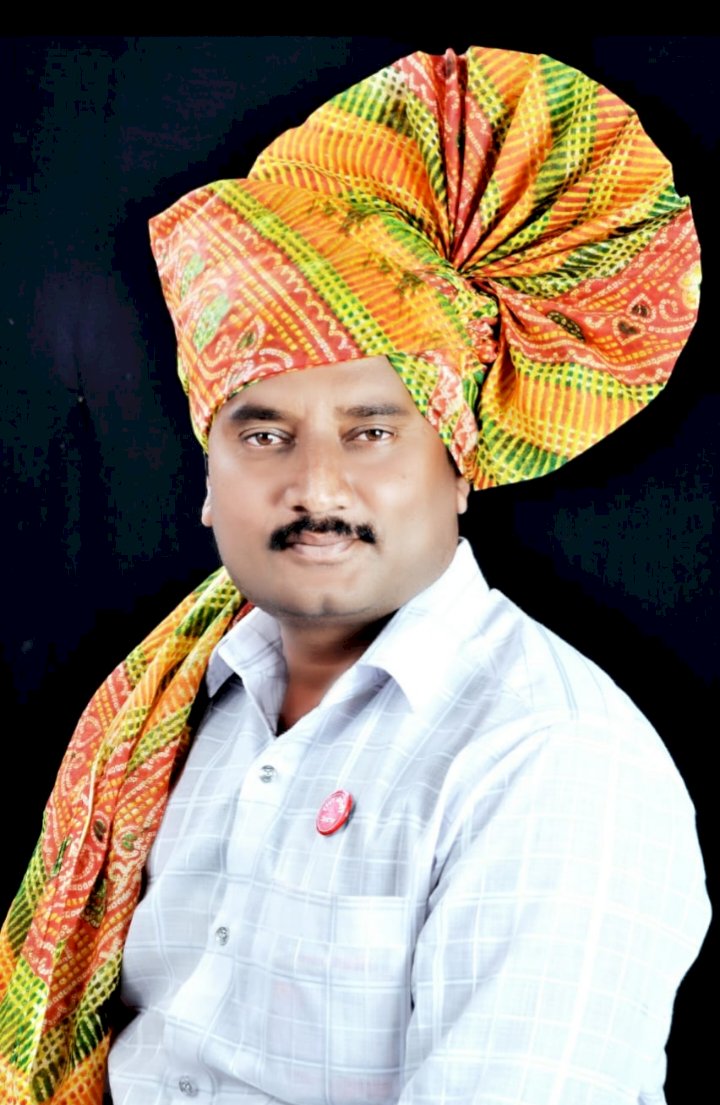 *कोल्ड स्टोरेज फुल्ल..,बेदाण्याचे भाव गडगडले.*   *द्राक्ष उत्पादक हवालदिल,आर्थिक संकटाचे ढग.*  *अन्यथा...रयत क्रांती संघटना कृषी उत्पन्न बाजार समिती समोर तीव्र आंदोलन करणार ....!*