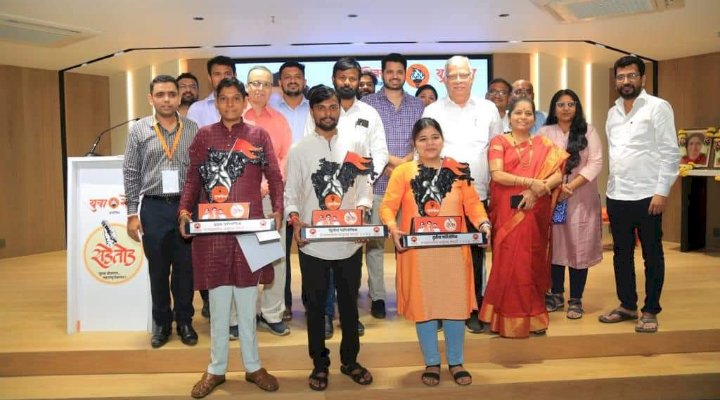   *राज्यस्तरीय वक्तृत्व स्पर्धेत सोलापुरचा डंका* *प्रथम क्रमांक मिळवून रणजित बागल यांनी उंचावली मान*  *पंढरपूर तालुक्यातील गादेगाव आहे बागल यांचे गाव*
