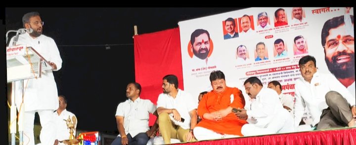 *भूमिपुत्र राजू खरे यांना पंढरपूर तालुक्यातील नेत्याची साथ देण्याची तयारी*  *उद्योजक खरे यांचे हस्ते गोपाळपूर  ग्राम सचिवालय इमारतीचे भूमिपूजन संपन्न*