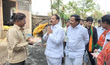 *आ.राम सातपुते यांचेसाठी माजी मंत्री आ. विजयकुमार देशमुख यांचा 'होम टू होम' प्रचार