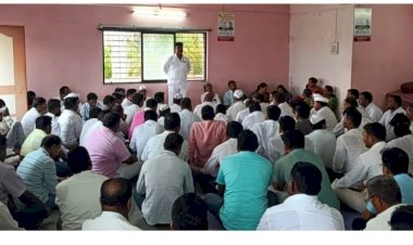 *चेअरमन कल्याणराव काळे यांची टीम बारामतीत घुसणार*  *महायुतीचे उमेदवार सूनेत्राताई पवार यांच्या प्रचाराचे नियोजन करण्यासाठी घेतली समर्थक बैठक*