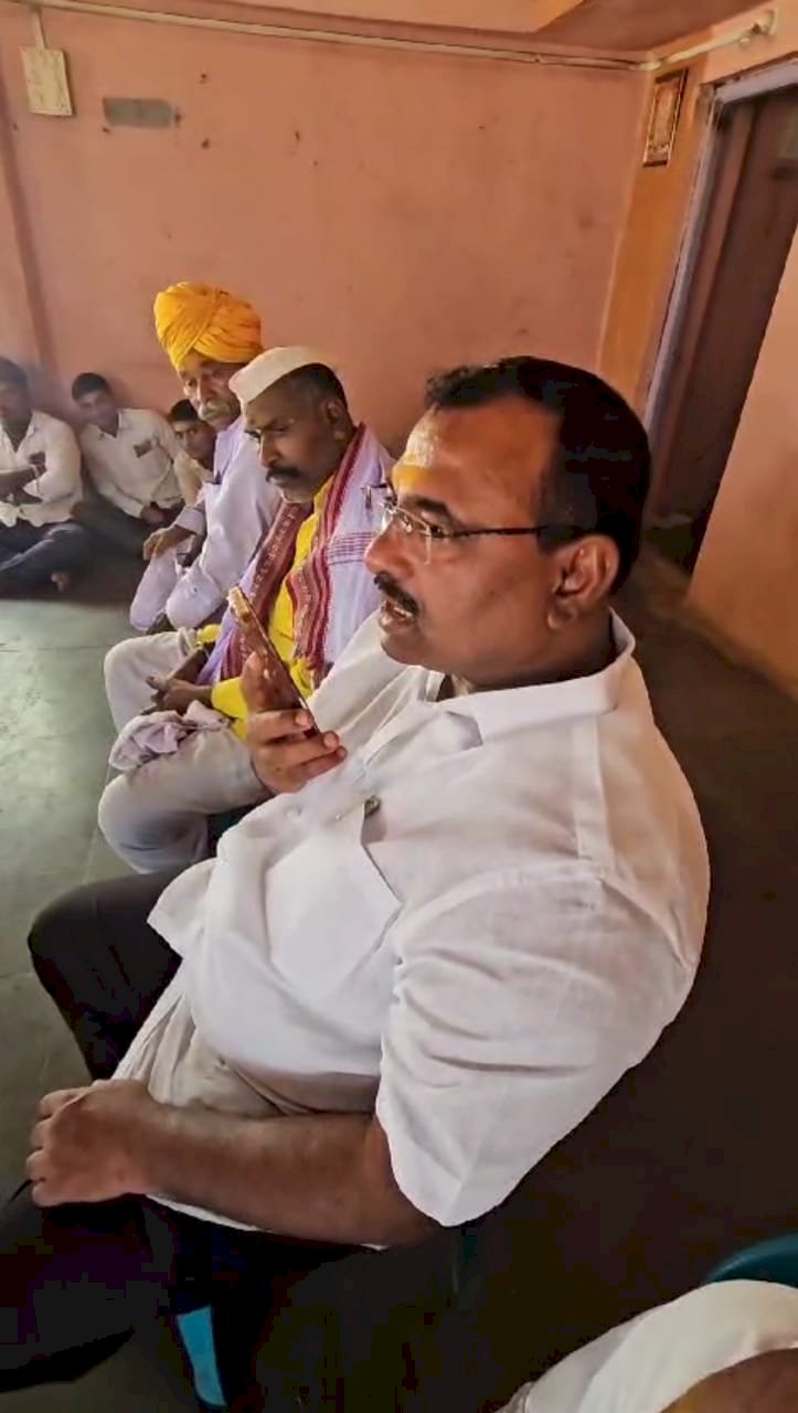 *ऊसतोड मृतांच्या नातेवाईकांना पाच लाख शासकीय मदत जाहीर*  - *आमदार समाधान आवताडे यांची माहिती*