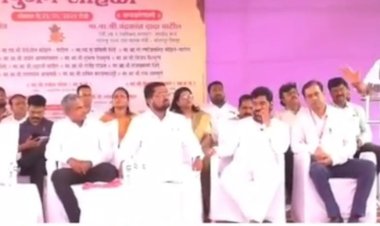 *पंढरीतील आरोग्य विभागाच्या कार्यक्रमात आरोग्यमंत्री झाले आक्रमक*    *कार्यक्रम पत्रिकेतील अनुपस्थित पदाधिकाऱ्यांचा केला जाहीर निषेध*   *परिचारक यांचे नाव नसल्याने समर्थकाकडून यांनीही केला कार्यक्रमाचाच निषेध*