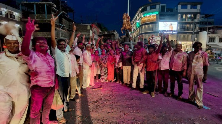 *धैर्यशील मोहिते पाटील आणि प्रणिती शिंदे यांच्या  विजयासाठी पंढरीत मोठा जल्लोष*