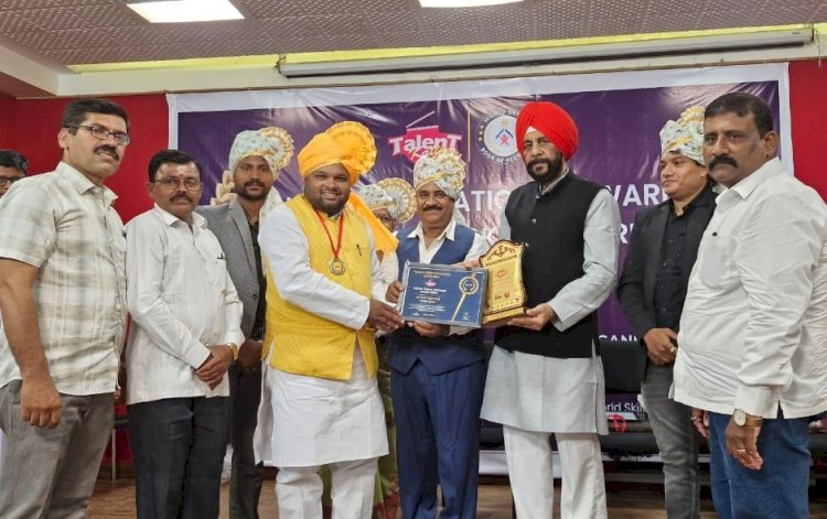 *नितीन काळे यांना राज्यस्तरीय समाजभूषण पुरस्काराने सन्मानित*  *आजवर अनेक राज्यस्तरीय पुरस्काराचे काळे ठरले आहेत मानकरी*