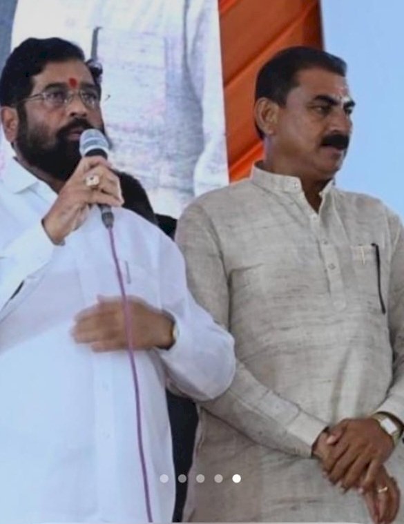 *शिवसेना पंढरपूर तालुका प्रमुख शिवाजी बाबर यांची जिल्हा नियोजन समितीवर नियुक्ती*   *जिल्ह्यातील पाच निष्ठावंत शिलेदारासाठी मुख्यमंत्री शिंदे यांची विशेष शिफारस*  *शनिवारी झालेल्या बैठकीला उपस्थित राहून प्रश्न मांडण्यासाठी मिळाली संधी*