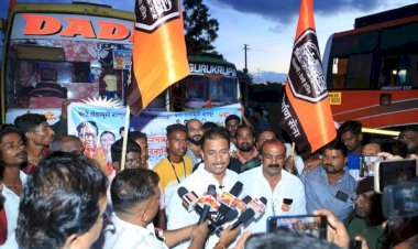 *पंढरीतील हजारो बौद्ध बांधवांना घेऊन मनसेची धम्मयात्रा नागपूरकडे रवाना*    *मनसे नेते दिलीपबापू धोत्रे यांच्या वतीने धम्म यात्रेचे आयोजन*