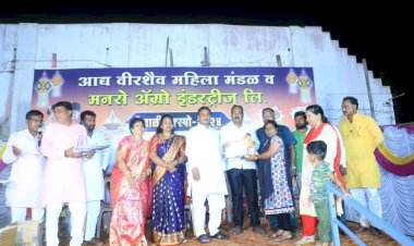 *स्टॉलधारकांना प्रशस्तीपत्र व सन्मानचिन्ह देऊन एक्सपोची सांगता समारंभ*  *मनसेचे नेते दिलीप धोत्रे यांच्या हस्ते झाला कार्यक्रम* 