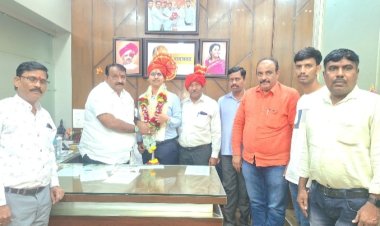 *गादेगावचा सुपुत्र झाला  समाजकल्याण अधिकारी*   *प्रदेशाध्यक्ष नागेशदादा फाटे यांच्या वतीने सन्मान*