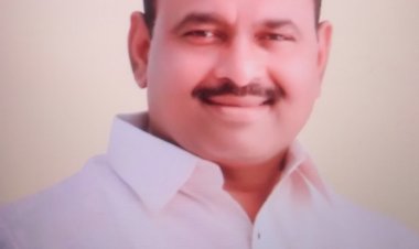 *त्या एसटीच्या वाहकावर कारवाई करा*   *आ .समाधान आवताडे यांची विभागीय वाहतूक अधिकाऱ्याकडे मागणी*