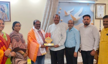 *राजा माने यांना "शांतीदूत" राज्यस्तरीय पुरस्कार प्रदान*  *डॉ. विठ्ठलराव जाधव यांच्या हस्ते सन्मान*