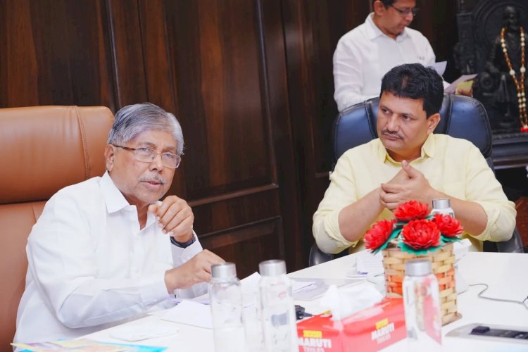 *राज्यातील शासनमान्य सार्वजनिक ग्रंथालयांच्या कर्मचाऱ्यांना राज्य कामगार विमा योजना (ESIS) लागू करण्यासाठी नोंदणीसंदर्भात सकारात्मक निर्णय घेणार -  ना. चंद्रकांत पाटील*