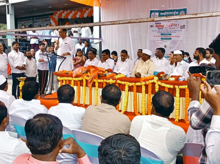 *लाईफ लाईन हॉस्पिटलमध्ये अत्याधुनिक नेत्रसेवा विभागाचे शुभारंभ*  " *सौ.शुभांगी व श्री रमेश राव देशमुख यांच्या शुभहस्ते उद्घाटन*