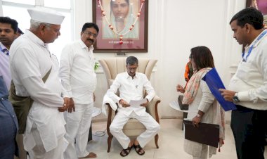 *भाळवणीच्या भवानीदेवी मंदिराच्या सुशोभीकरणासाठी ५ कोटी निधीची मागणी* *पर्यटनमंत्री शंभूराजे देसाई यांना जिल्हाप्रमुख संभाजी शिंदे यांचे निवेदन*