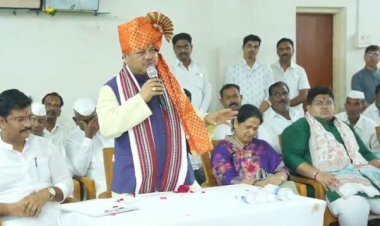 *विठ्ठलच्या पहिल्या साखर पोत्याच्या पूजेचा मान भाजपच्या नेत्याला*  *चेअरमन आ .अभिजीत पाटील यांच्या पाठीशी मुख्यमंत्री फडणवीस ठाम असल्याचा प्रविण दरेकर यांनी केला मोठा खुलासा* 