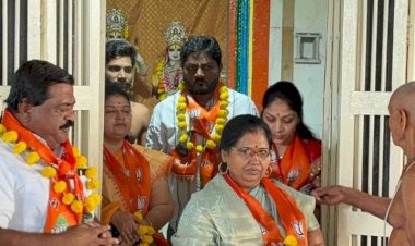 *नगराध्यक्ष पदाच्या भाजपच्या उमेदवार सौ.शामल  शिरसाट यांच्या प्रचाराचा शुभारंभ*  *पंढरपूर रामबाग येथील श्रीराम मंदिरातून प्रचाराची सुरुवात*