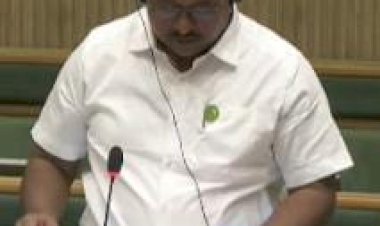 *कंत्राटी कर्मचाऱ्यांना शासकीय सेवेत सामावून घ्या*  *पंढरपूरचे आ.समाधान आवताडे यांची आरोग्य विभागाच्या कर्मचाऱ्यांसाठी विधानसभेत मागणी*