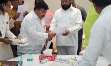 *नागपूर गोवा शक्तिपीठ महामार्ग आरेखणात बदल करू नका*!  *मोहोळचे  आ. राजू खरे यांची उपमुख्यमंत्री एकनाथ शिंदे यांच्याकडे लेखी मागणी*